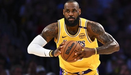 会当教练吗？詹姆斯：不 我不要当教练 篮球激励了我但没这个想法